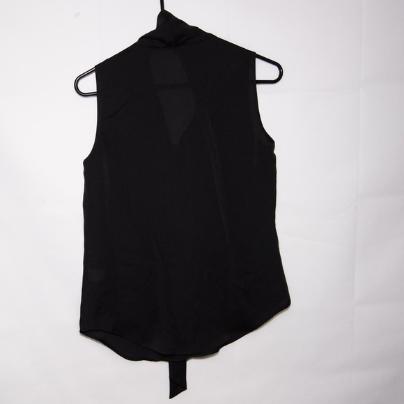 Semi-sheer sleeveless shirt - Picture 3 of 4